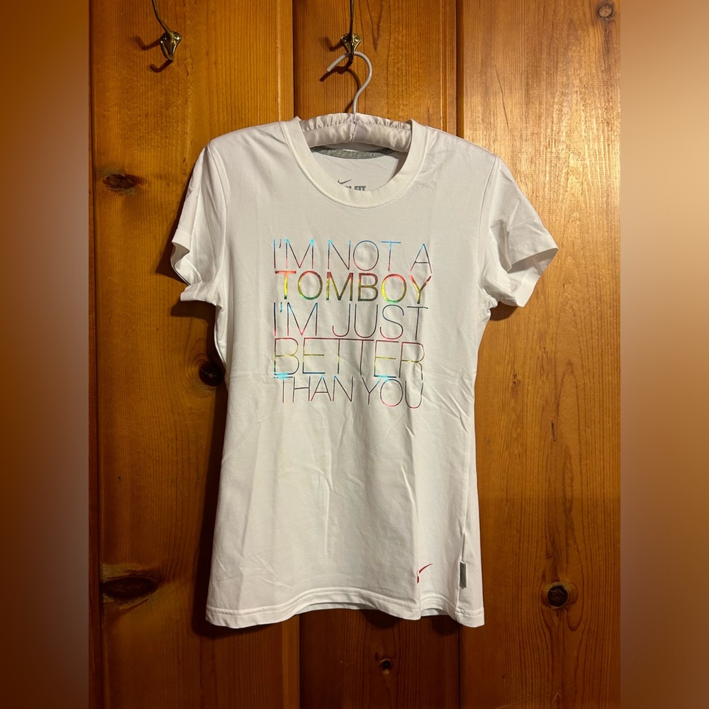 White Nike T-shirt with. Size medium.